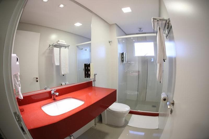 Holiday & Business Hotel 4