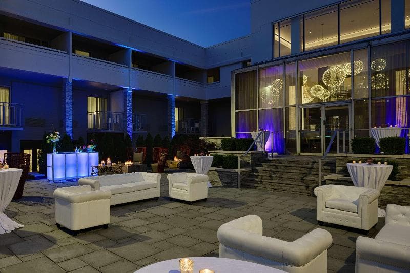 The Kingsley Bloomfield Hills - a Doubletree by Hilton 2