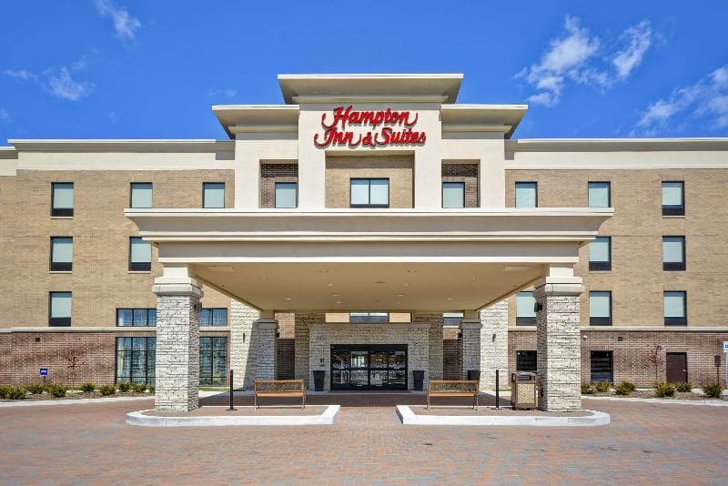 Hampton Inn & Suites Detroit/Warren 5