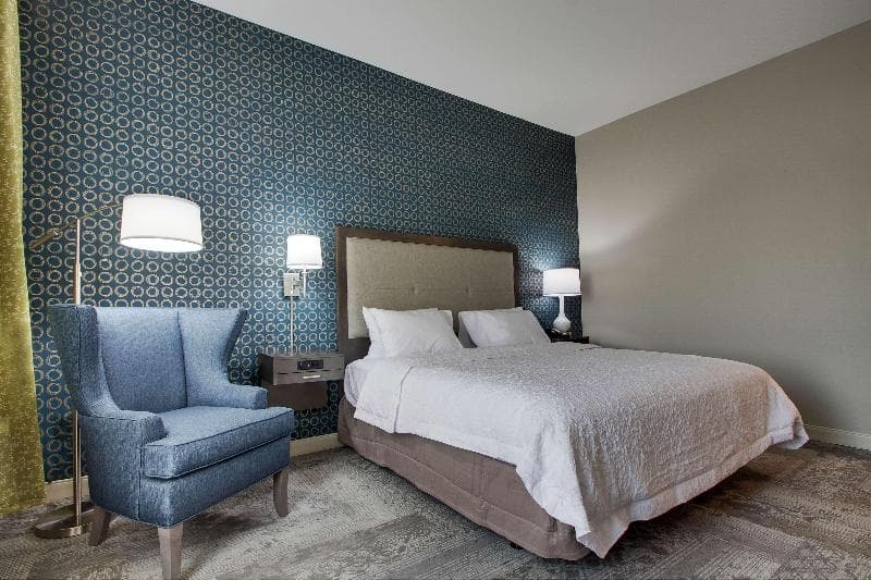 Hampton Inn & Suites Knightdale Raleigh 2