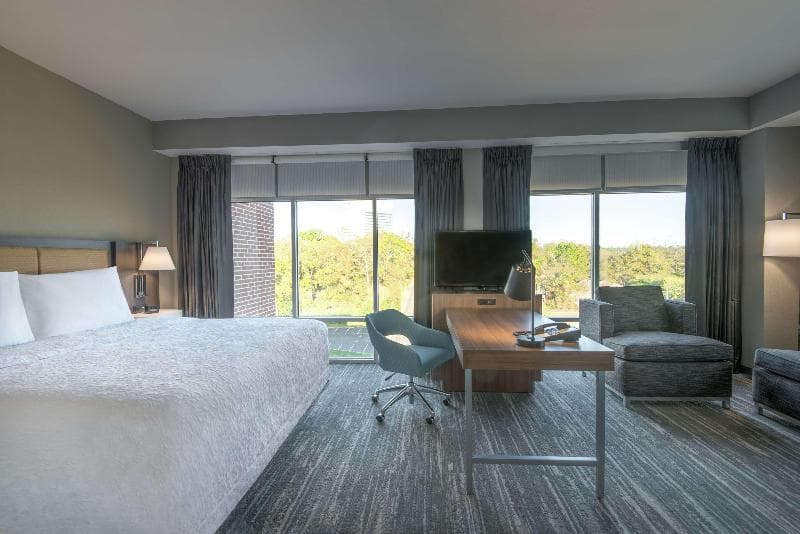 Hampton Inn and Suites Tallahassee Capitol - University 5