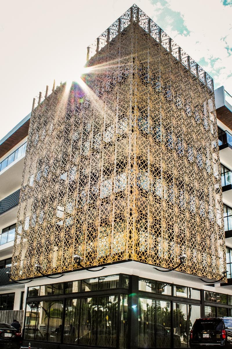 IT Hotel & Residences 5