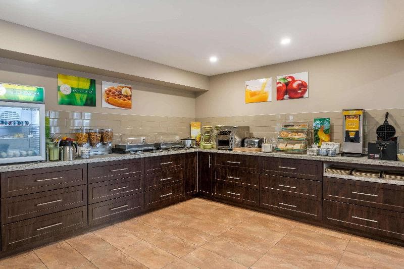 Quality Inn & Suites Bathurst Area 4