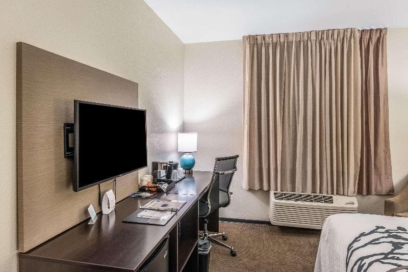 Sleep Inn & Suites Fort Worth - Fossil Creek 4