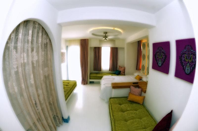 La Brezza Suite & Hotel 4