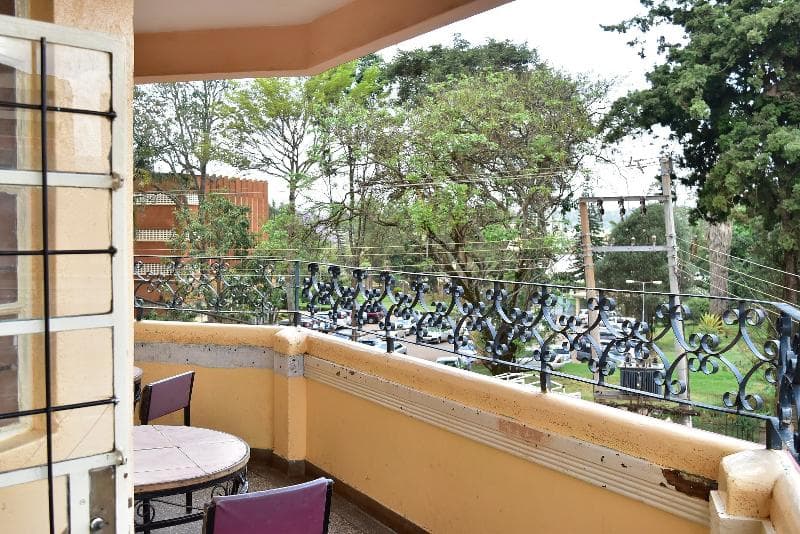 Maru B Courts Hotel 3