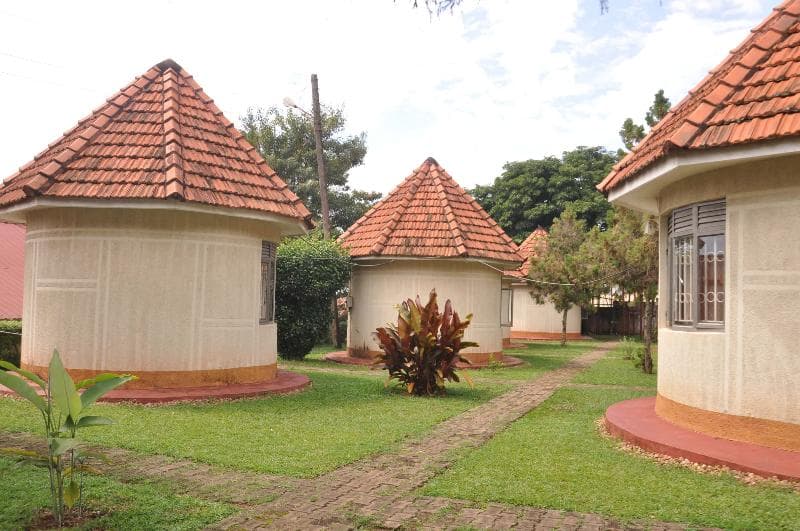 Buziga Country Resort main
