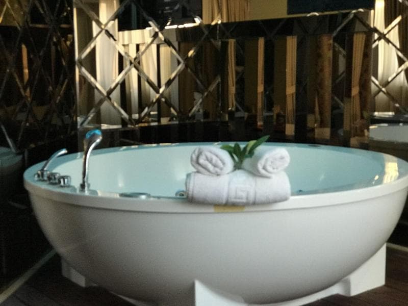 Hotel Deluxe photo 1