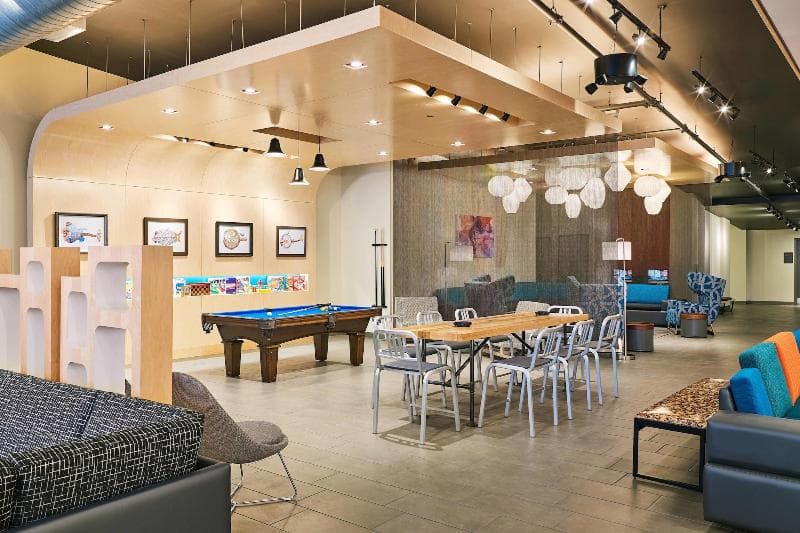 Aloft South Bend 4