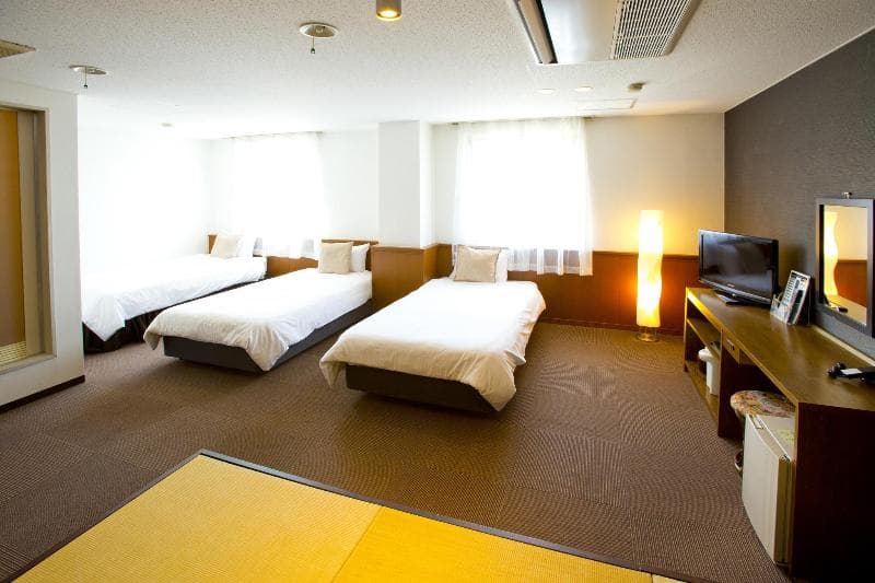 Garden Palace & Kansai Airport Spa 3