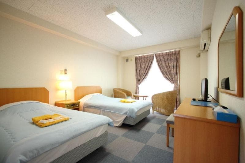 Kerama Beach Hotel 3
