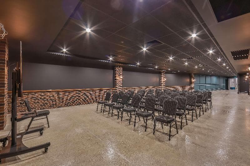 Best Western Plus North Lakes Hotel photo 1
