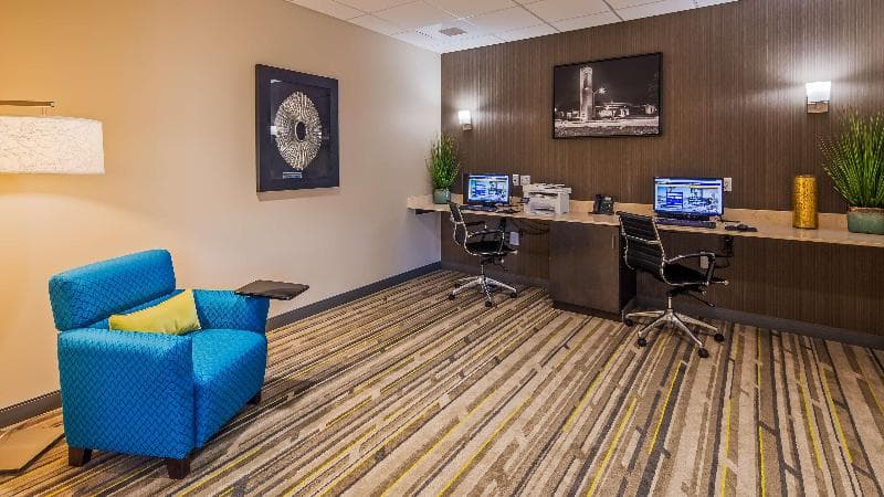 Best Western Plus Centralia Hotel & Suites photo 1