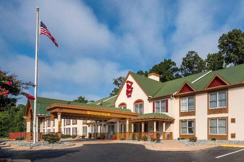 Red Roof Inn & Suites Stafford 5