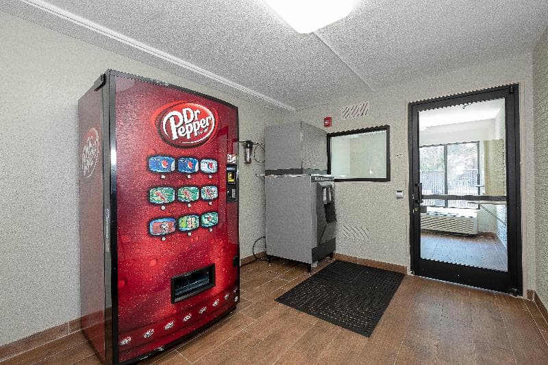 Red Roof Inn Roanoke Rapids 2