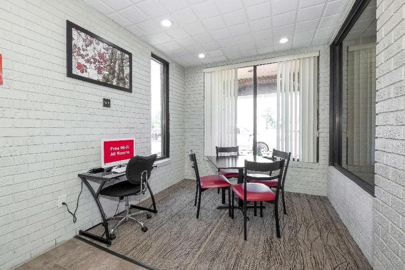 Red Roof Inn Roanoke Rapids photo 1