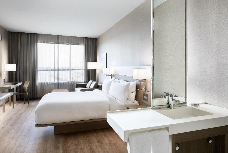 AC Hotel Portland Downtown/Waterfront 4