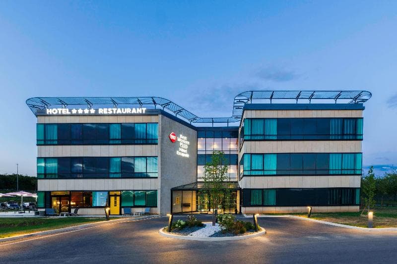 Best Western Plus Hotel Escapade Senlis 4