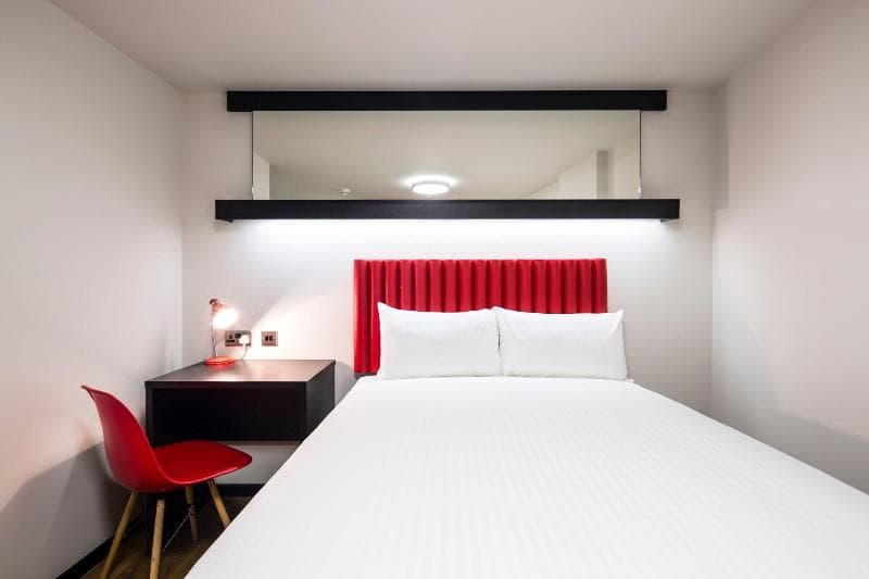 Easyhotel Newcastle main