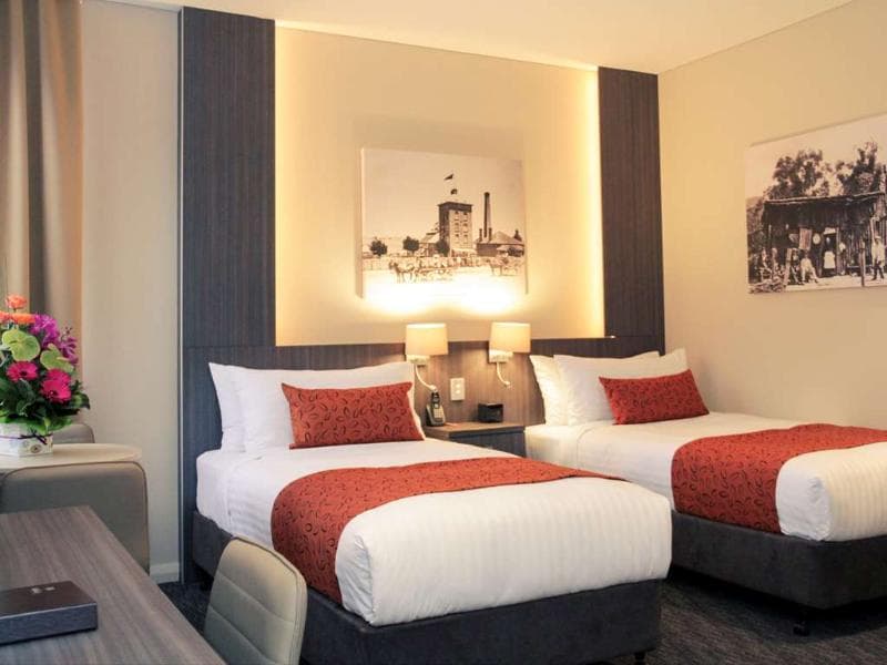 Mercure Orange photo 1