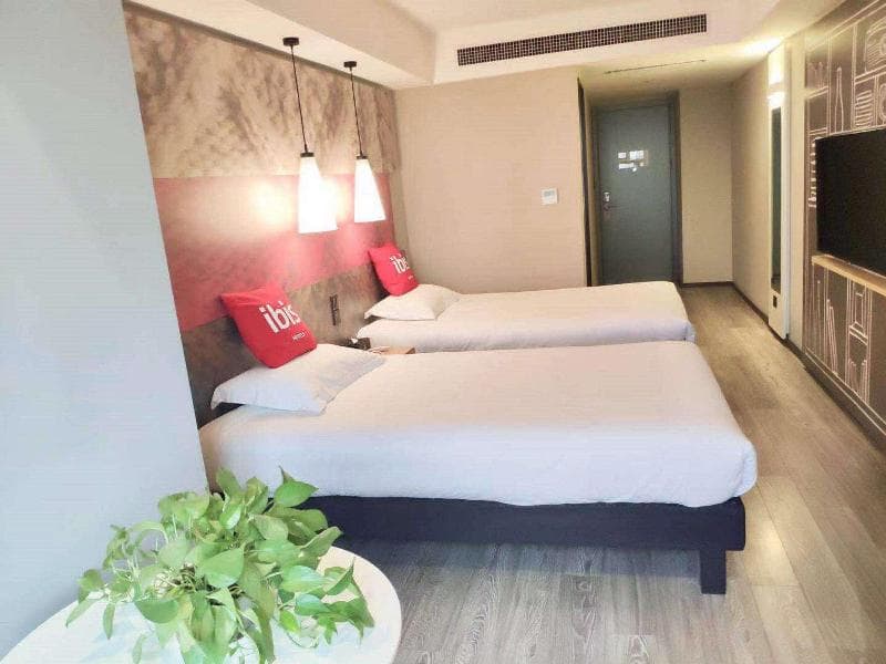 Ibis Shenyang North Station 3