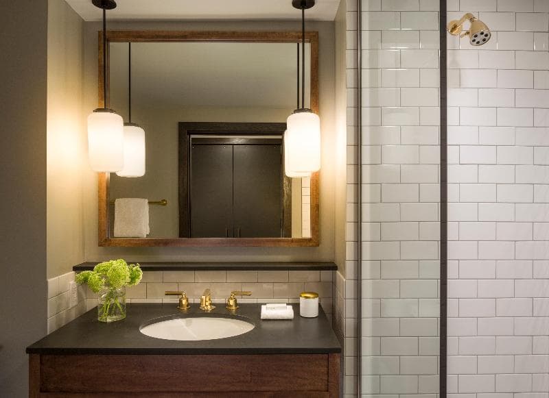 Kimpton Journeyman Hotel 4