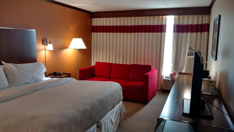 Four Points By Sheraton Kansas City Airport 5