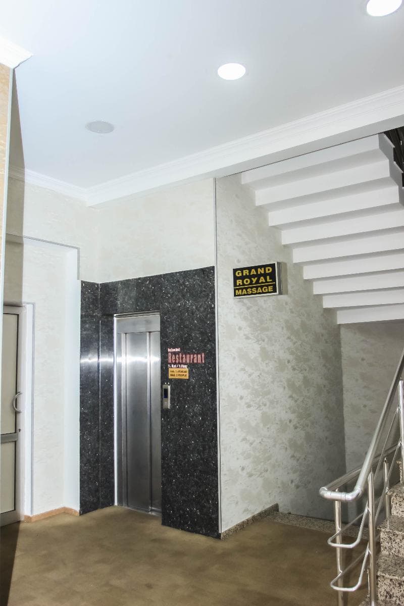 Graphic Hotel Batumi 4