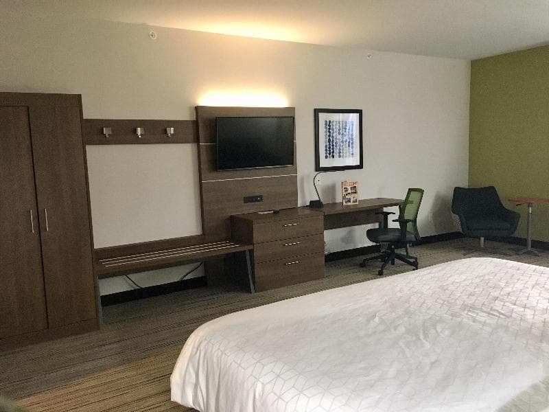 Holiday Inn Express Grand Island - Niagara Falls 4
