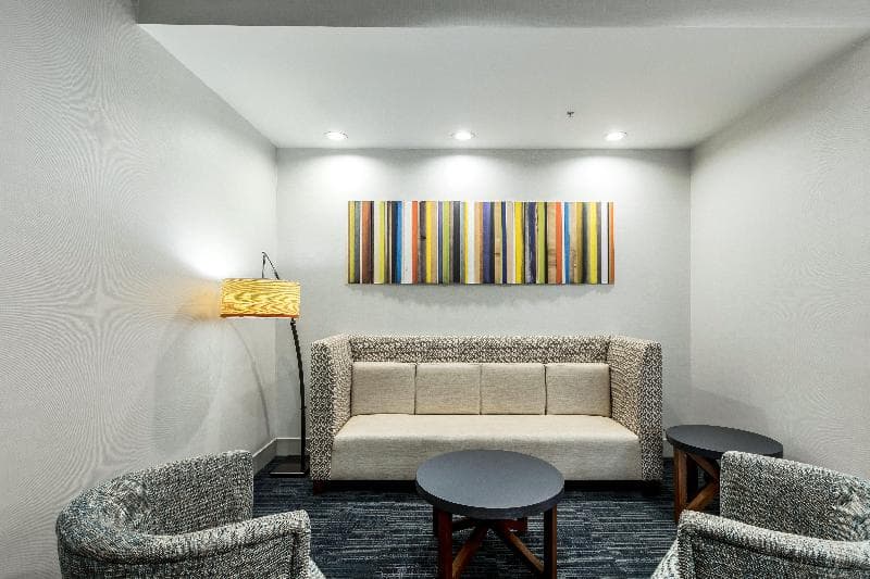 Holiday Inn Express & Suites Jersey City North - Hoboken 5