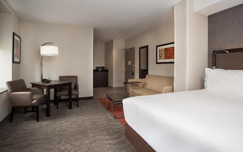 Holiday Inn Express Springfield Downtown 5