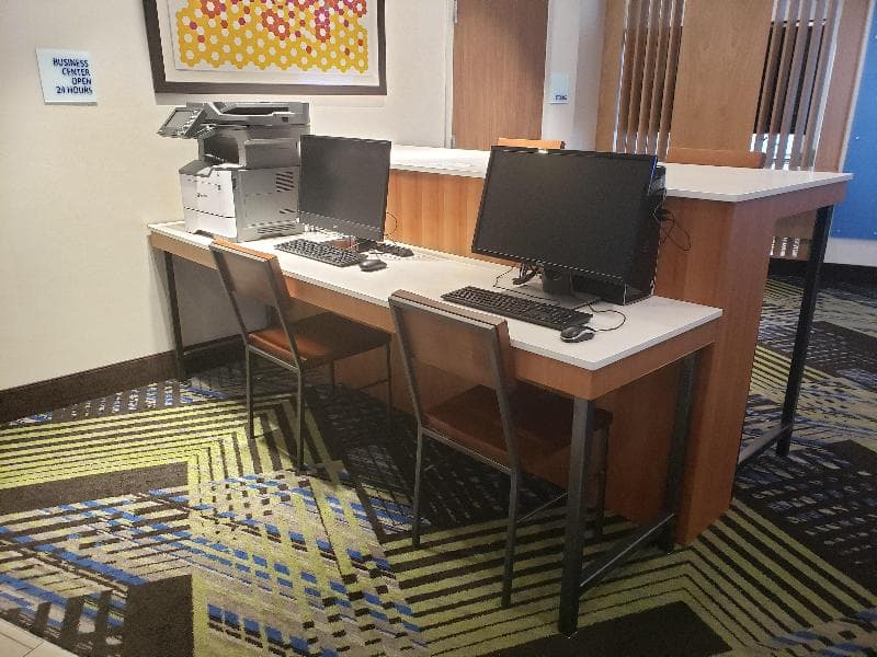 Holiday Inn Express Nashville North Springfield 5