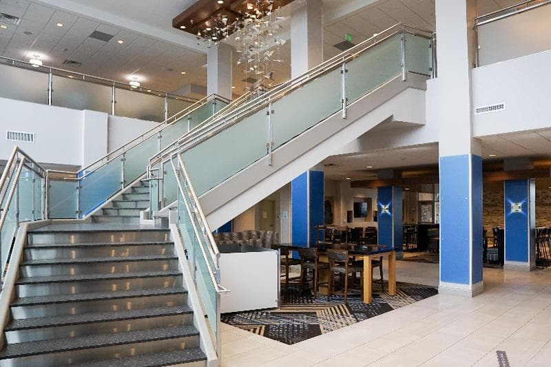 Holiday Inn Ex & Sts Denver-Aurora Medical Campus 5