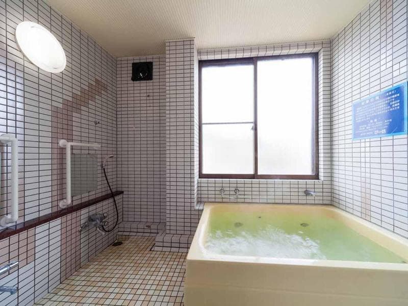 Petit Hotel P Bow main