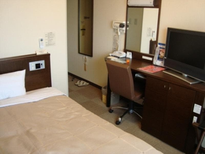 Hotel Route Inn Gifuhashima Ekimae 2