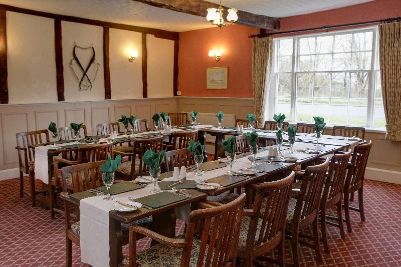 Cedars Hotel & Restaurant 4