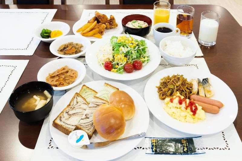 The Premium Hotel In Rinku main