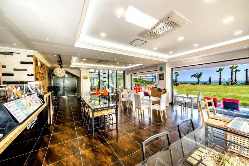 Sun & Moon Resort 3