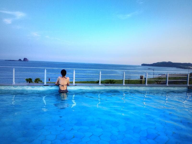 Sun & Moon Resort 4
