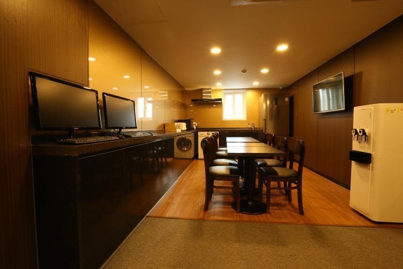 Tripstay Myeongdong (Philstay Myeongdong Cheonggye photo 1