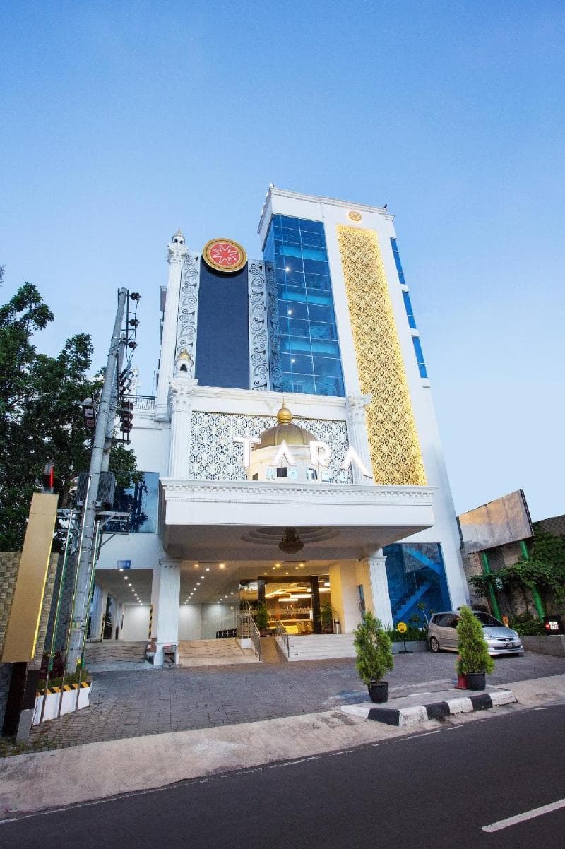Tara Hotel 5