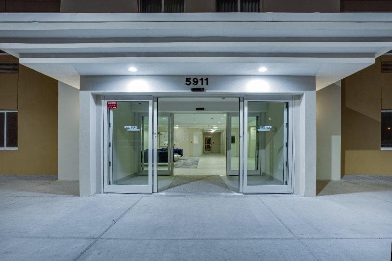 Candlewood Suites Miami International Airport - 36th Street 5