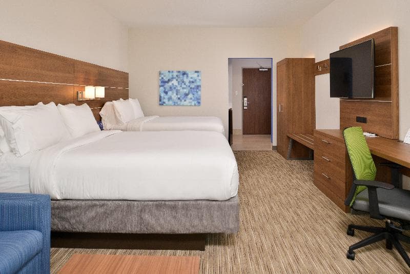Holiday Inn Express Early 3