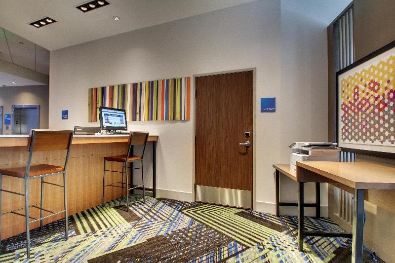 Holiday Inn Express & Suites Summerville 4