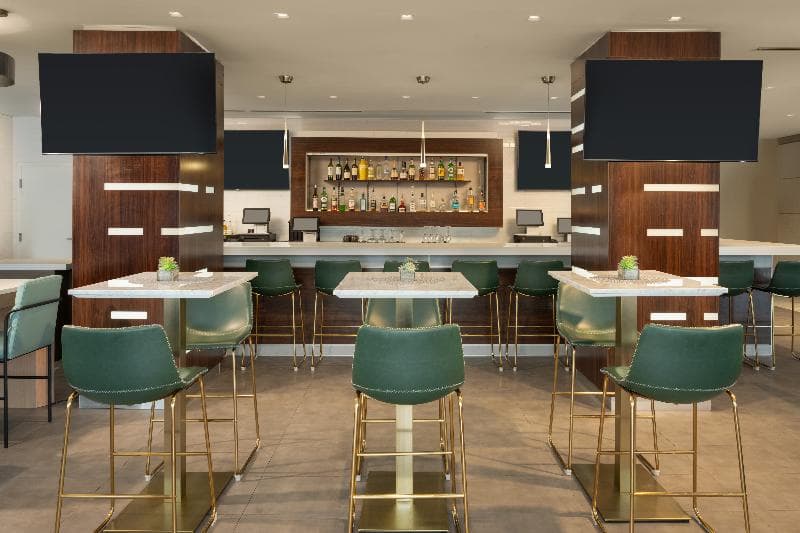 DoubleTree by Hilton Miami North I-95 3