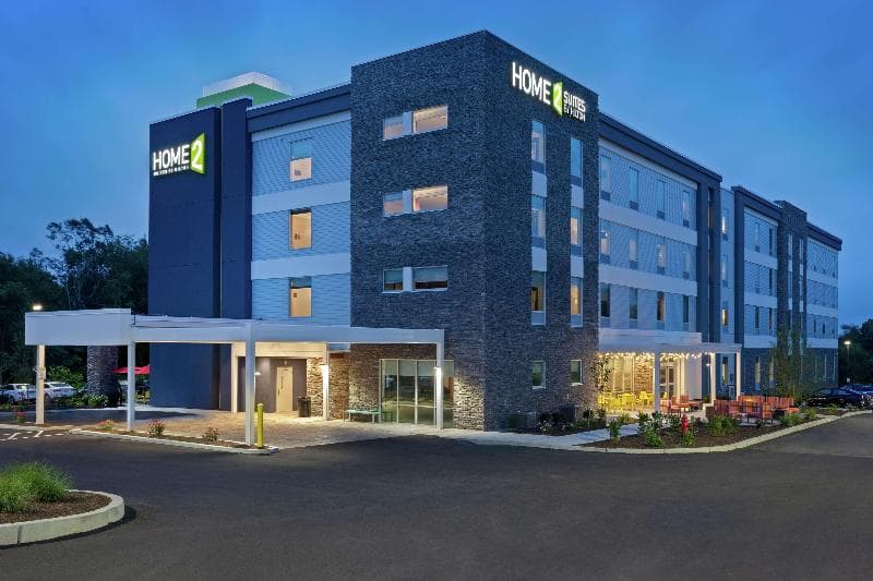Home2 Suites by Hilton Smithfield Providence 2