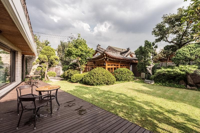 Bonum 1957 Hanok Stay And Hotel 3