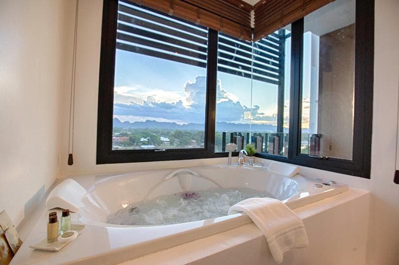 Natee The Riverfront Hotel Kanchanaburi 2