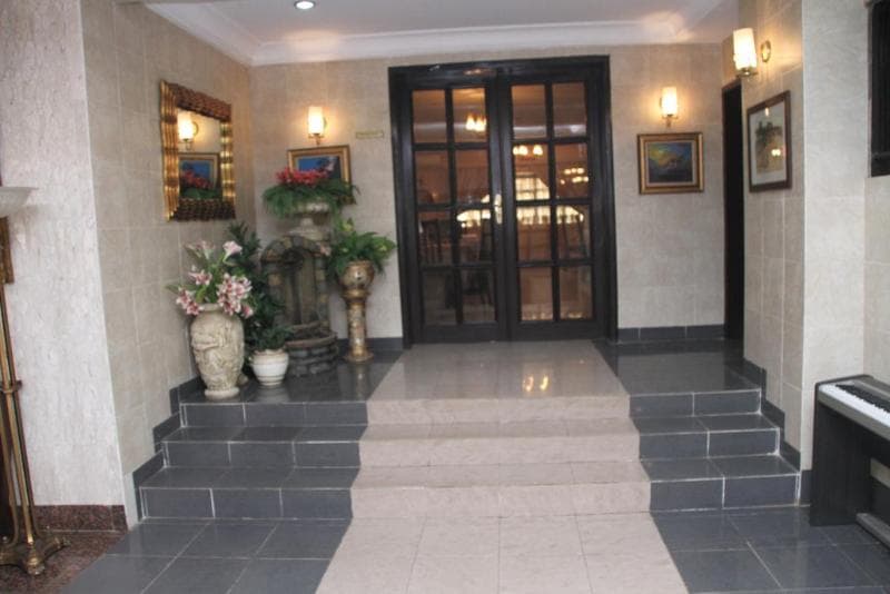 Masbat De Kings Hotel 4