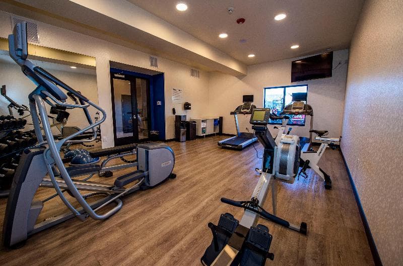 Holiday Inn Express & Suites Colorado Springs Afa photo 1